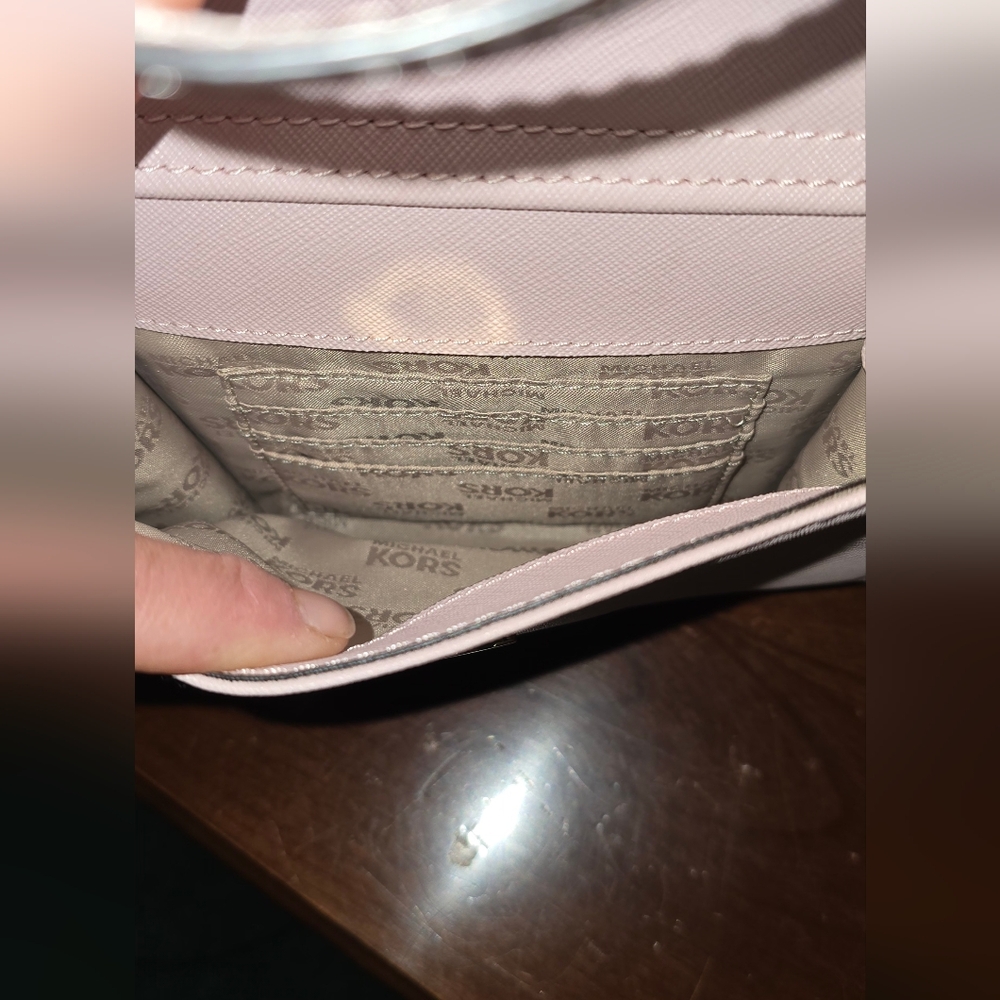 Michael Kors Jet Set Medium Saffiano light pink Leather Pocket  LIKE NEW - Picture 8 of 9